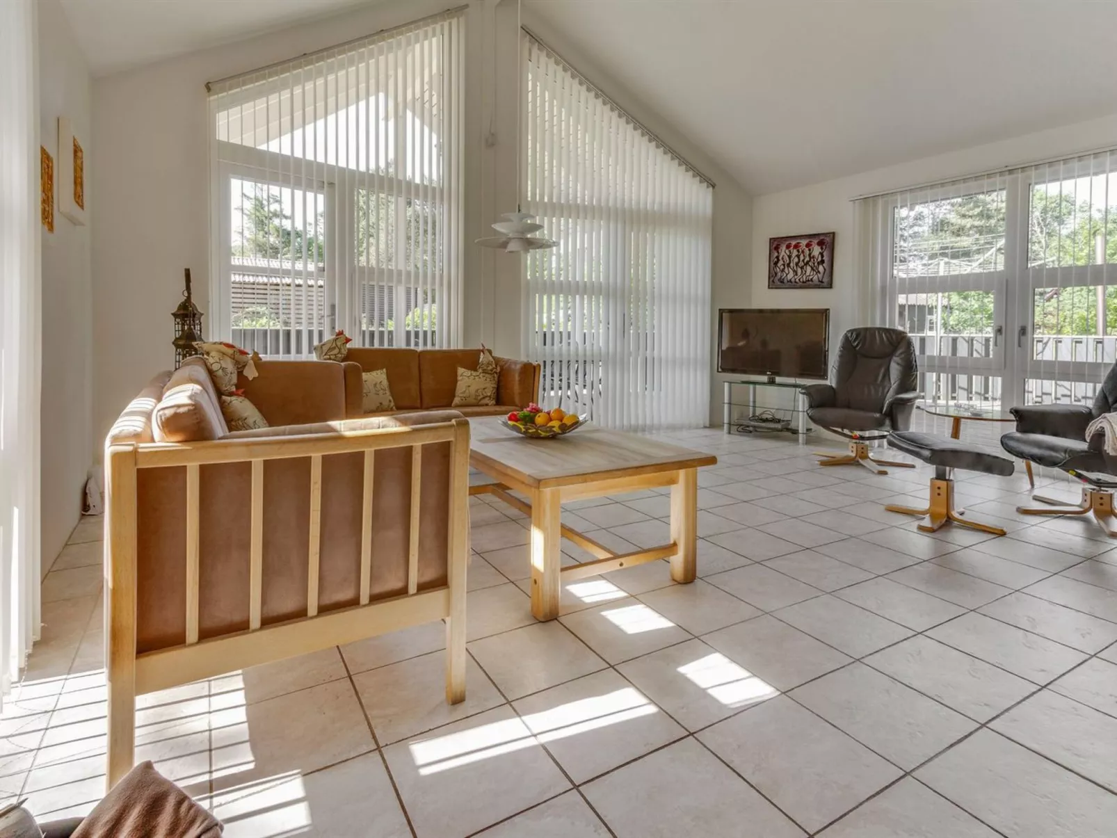 "Lyydia" - 1km from the sea