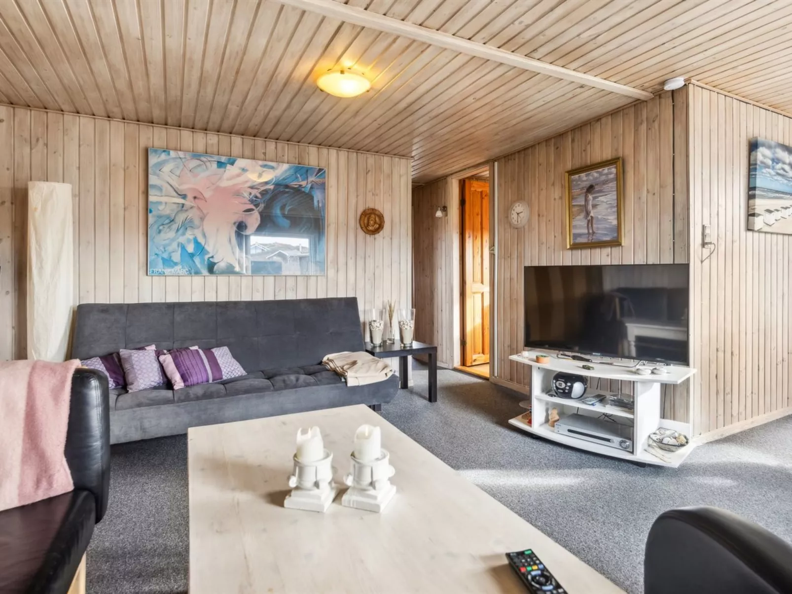 "Jarla" - 250m from the sea