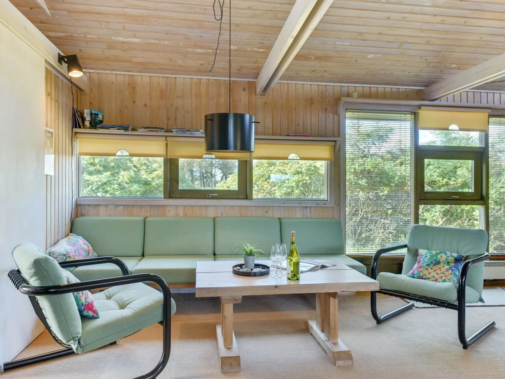 "Aiva" - 1.5km from the sea-Inside