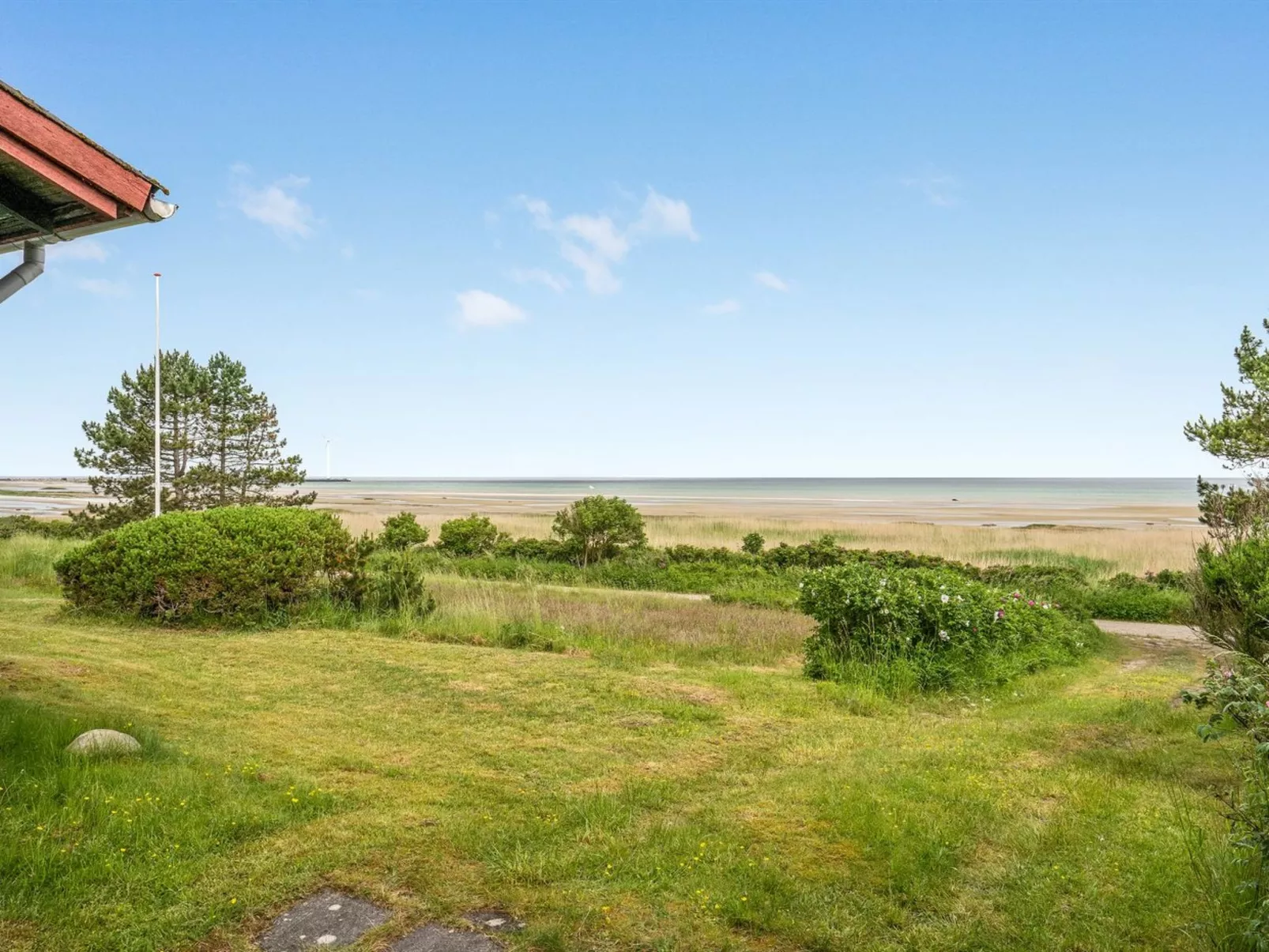 "Elpida" - 100m from the sea