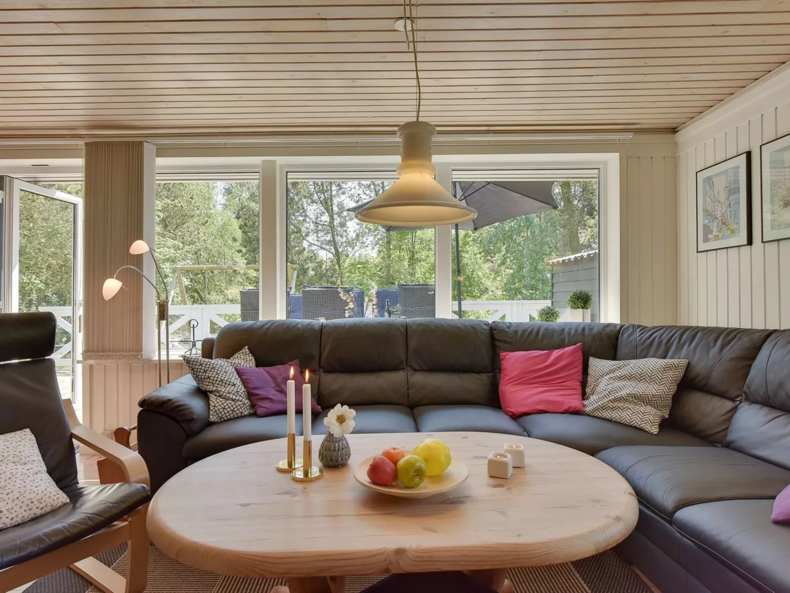 "Lane" - 675m from the sea