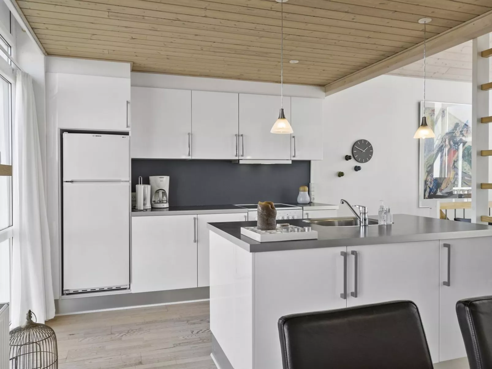 "Chris" - 750m from the sea