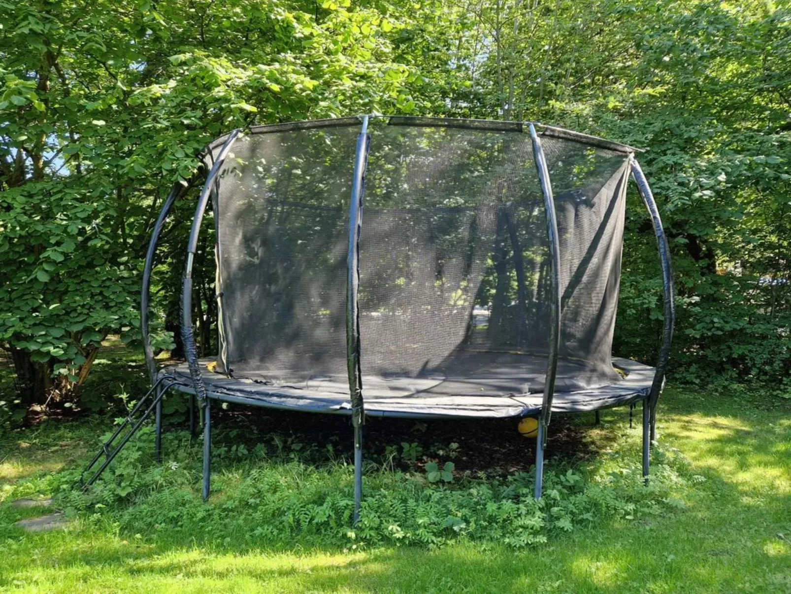 "Sarah" - 500m from the sea