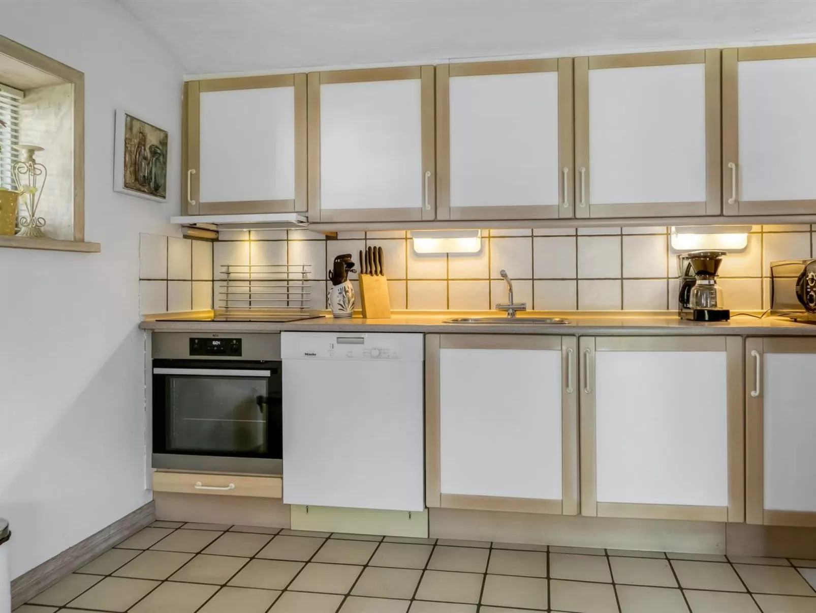 "Rebecca" - 1.5km from the sea-Dedans