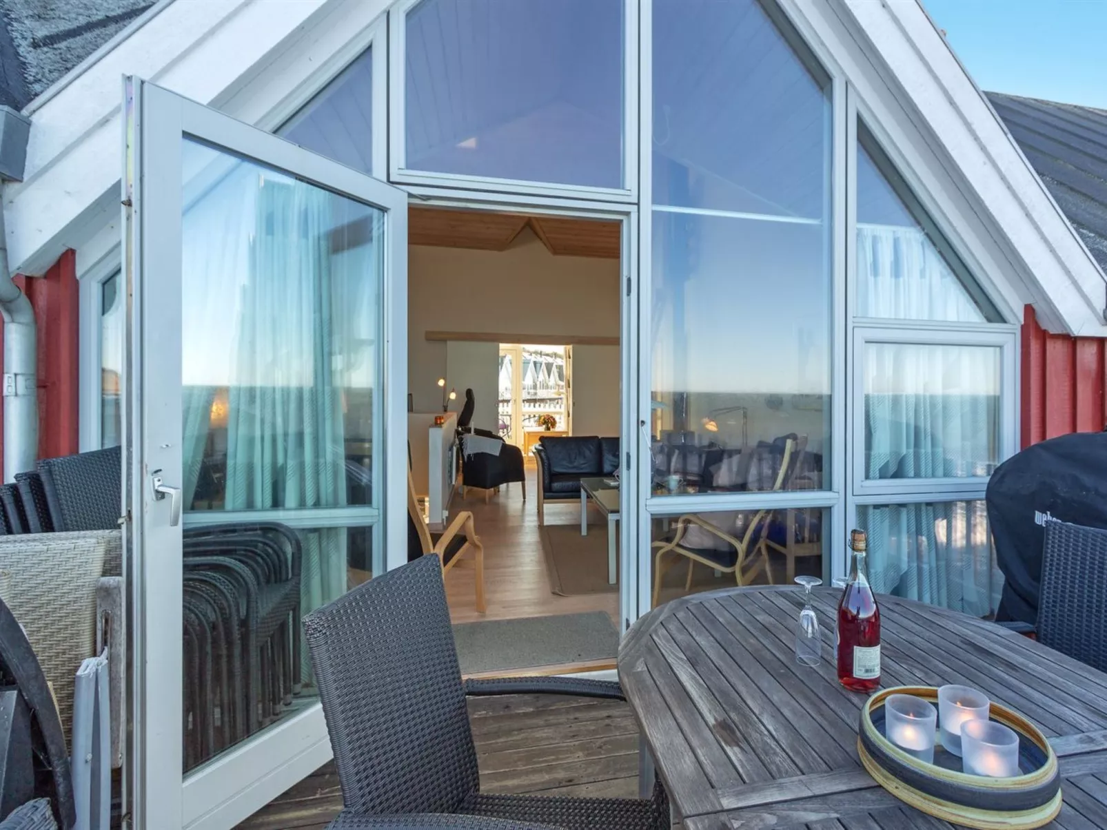 "Halldora" - 10m from the sea