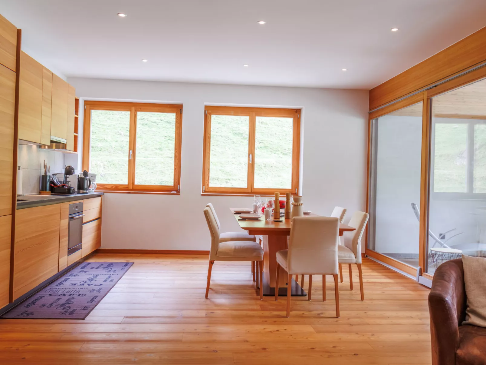 Rosablanche E 108-Inside