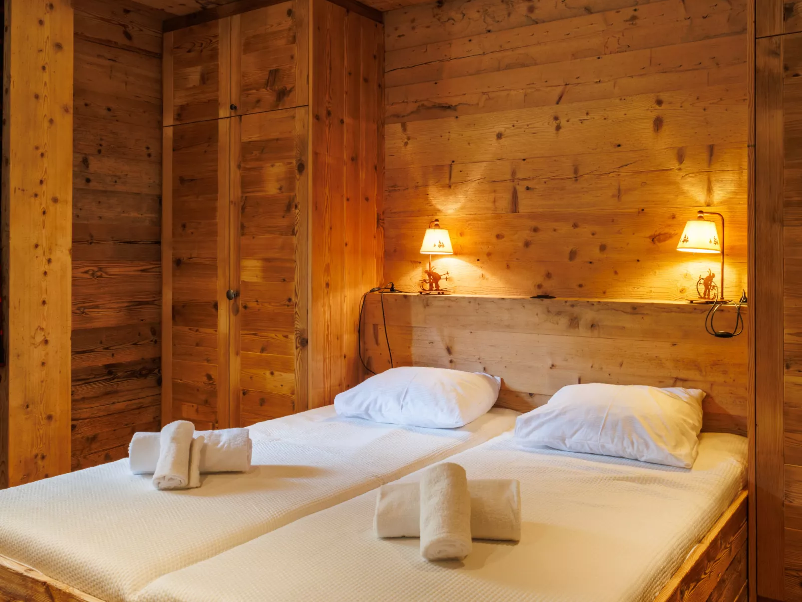 Rosablanche D Attique-Inside