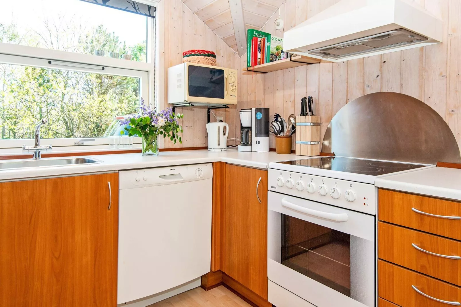 6 person holiday home in Hemmet-By Traum-Indoor