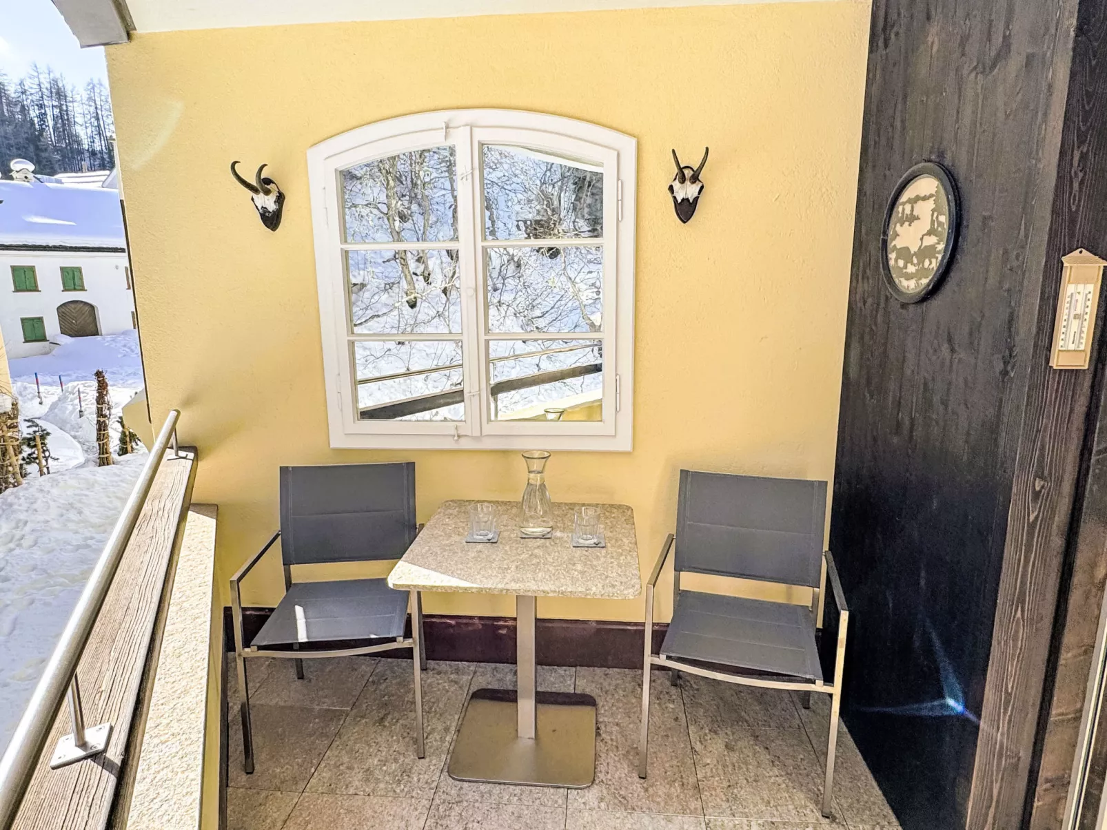 Chesa Alvetern 5-Outside