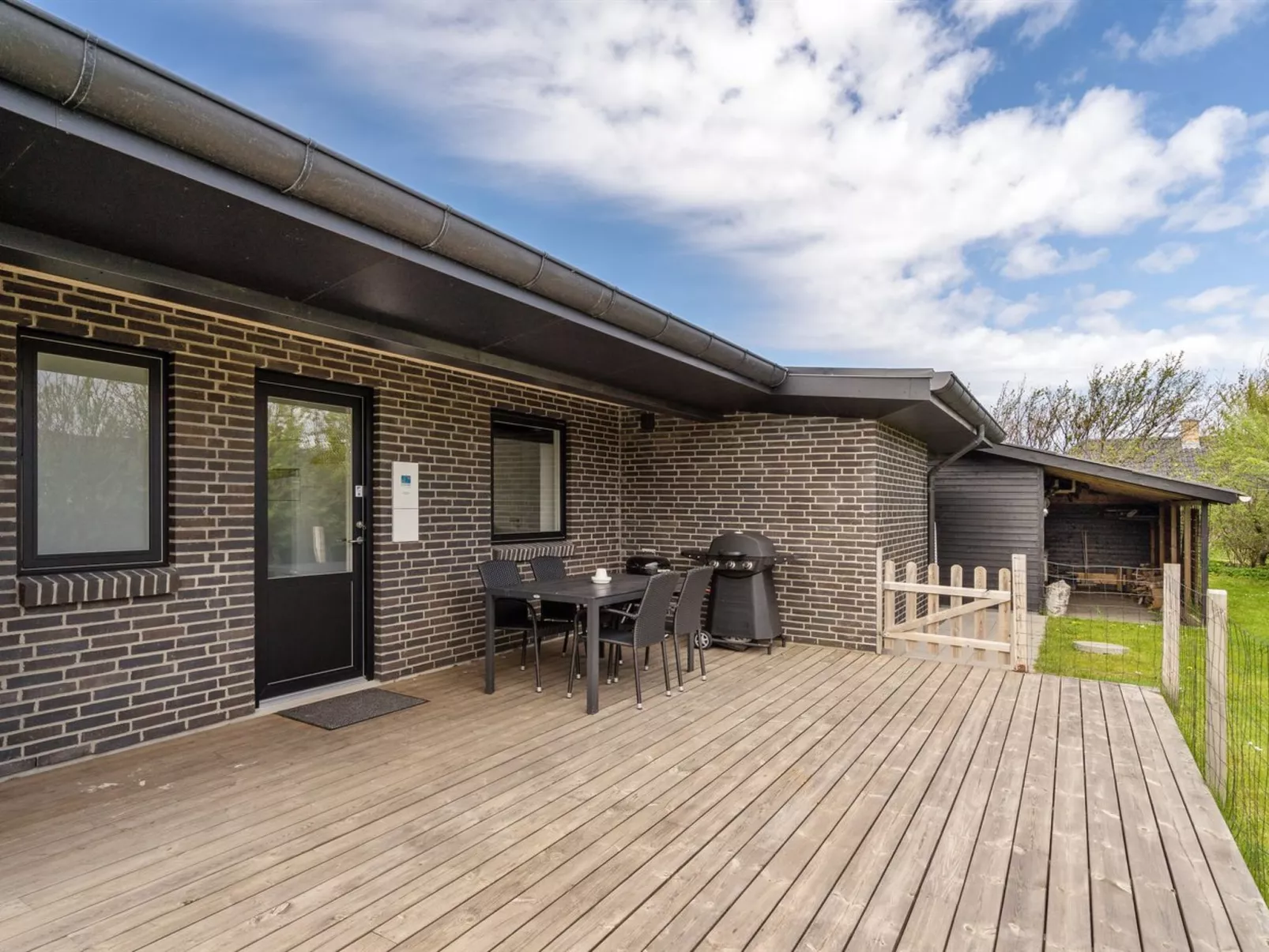 "Dietke" - 650m from the sea-Draußen