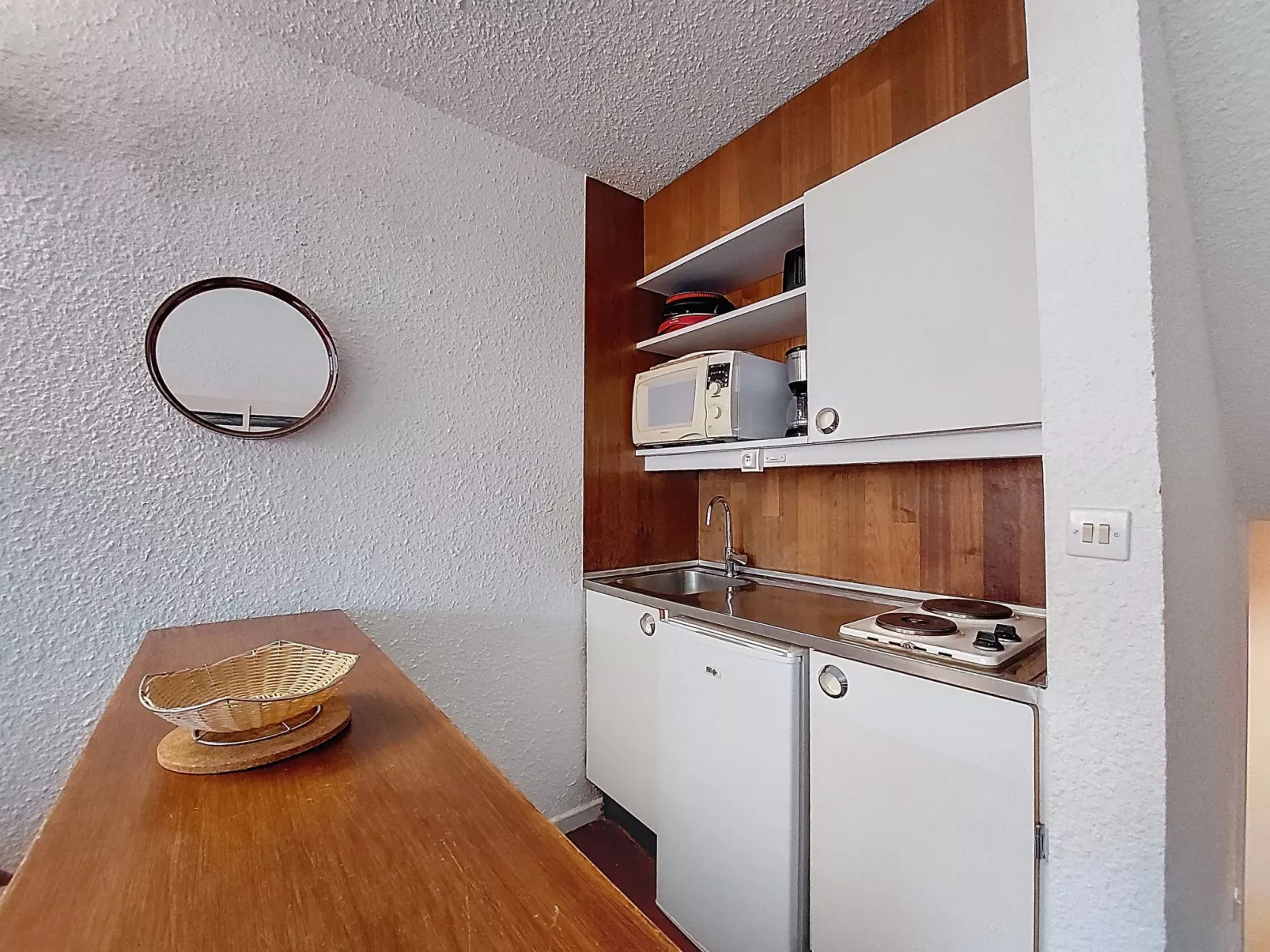 Brelin Evons R05-Drinnen