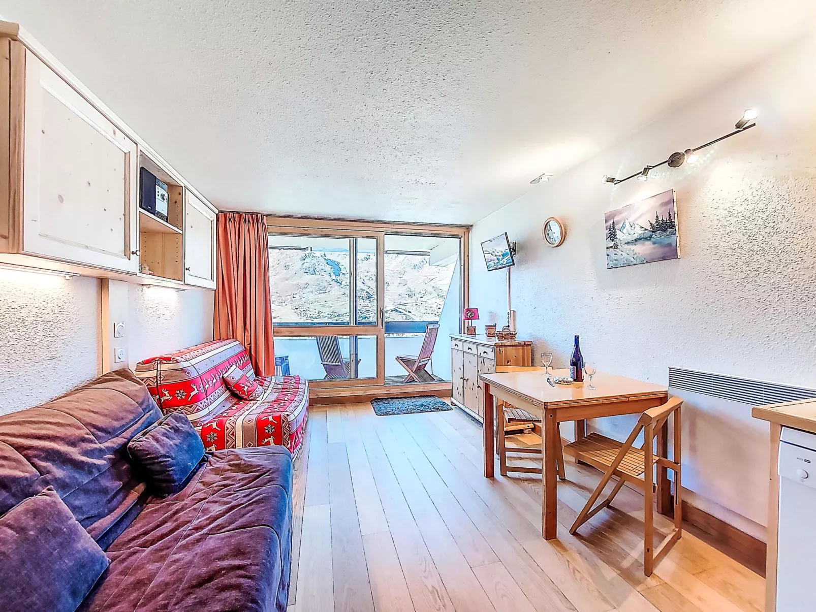 Brelin Evons 401-Drinnen