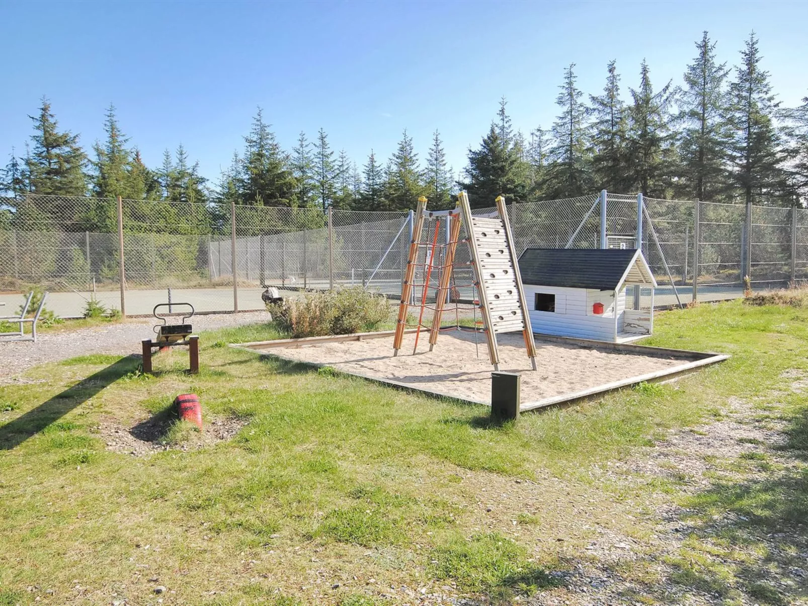 "Catarine" - 1.1km from the sea-Outside