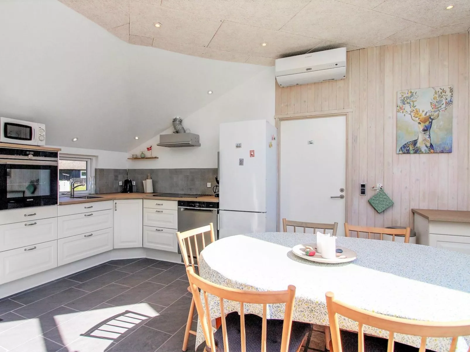 "Annalise" - 1km from the sea-Dedans