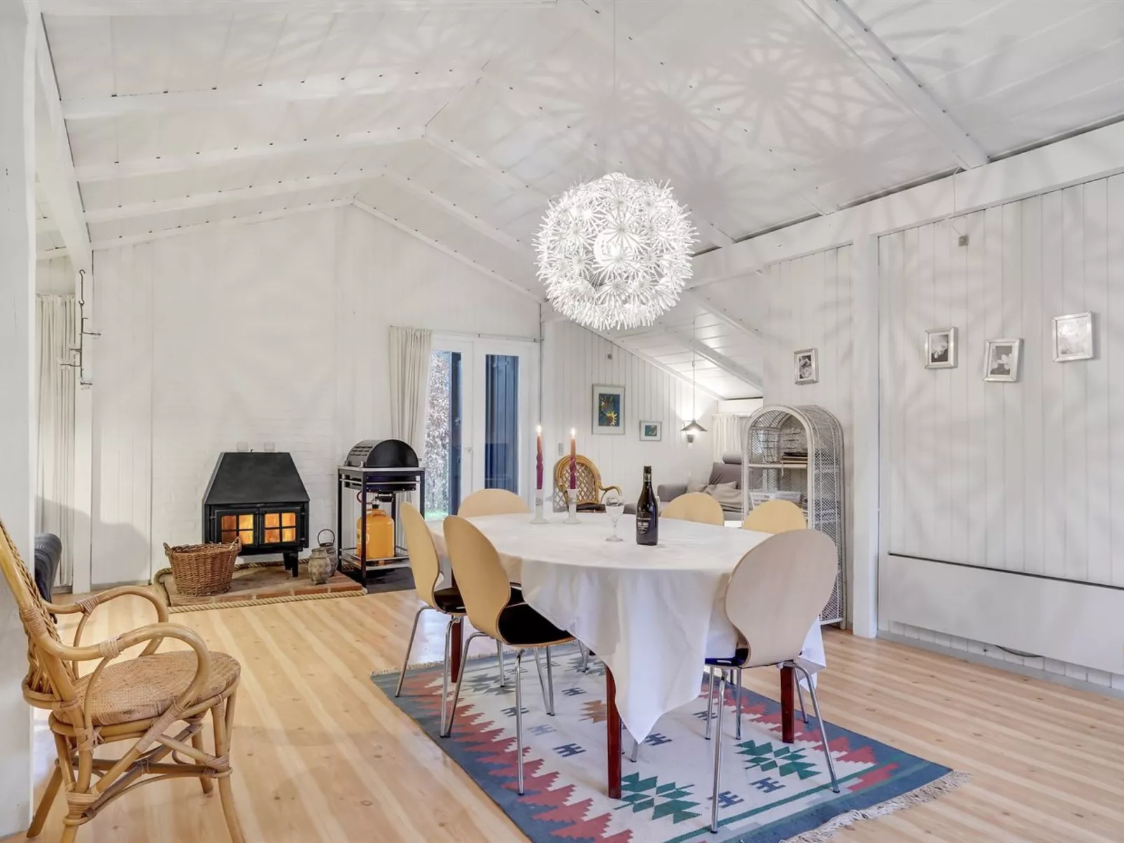 "Hardy" - 30km from the sea-Dedans