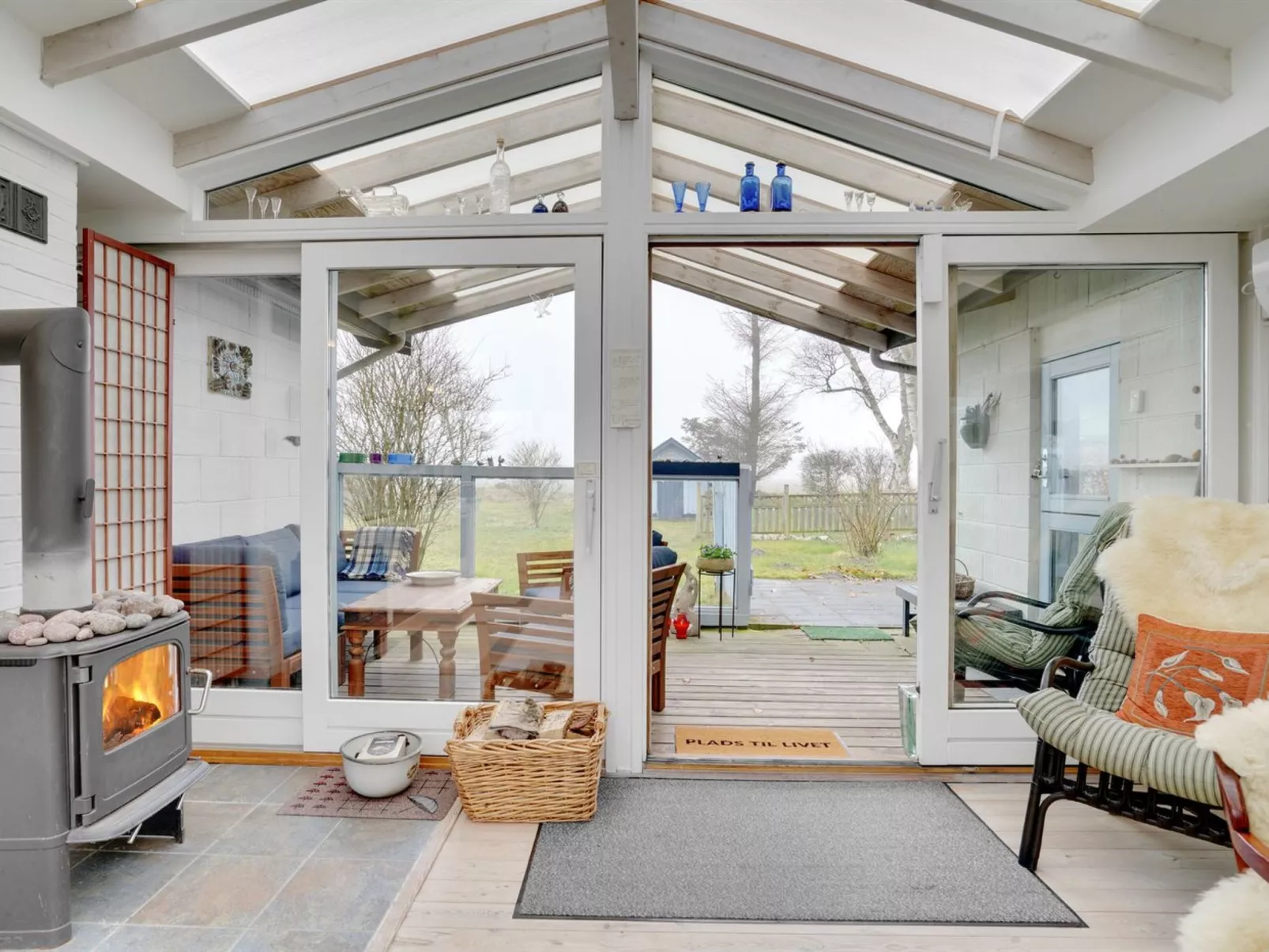 "Lenard" - 400m from the sea