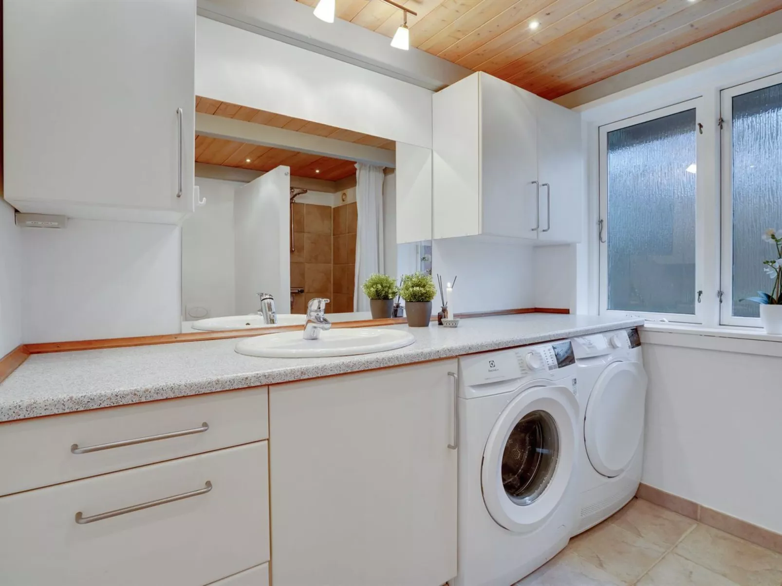 "Heina" - 25km from the sea