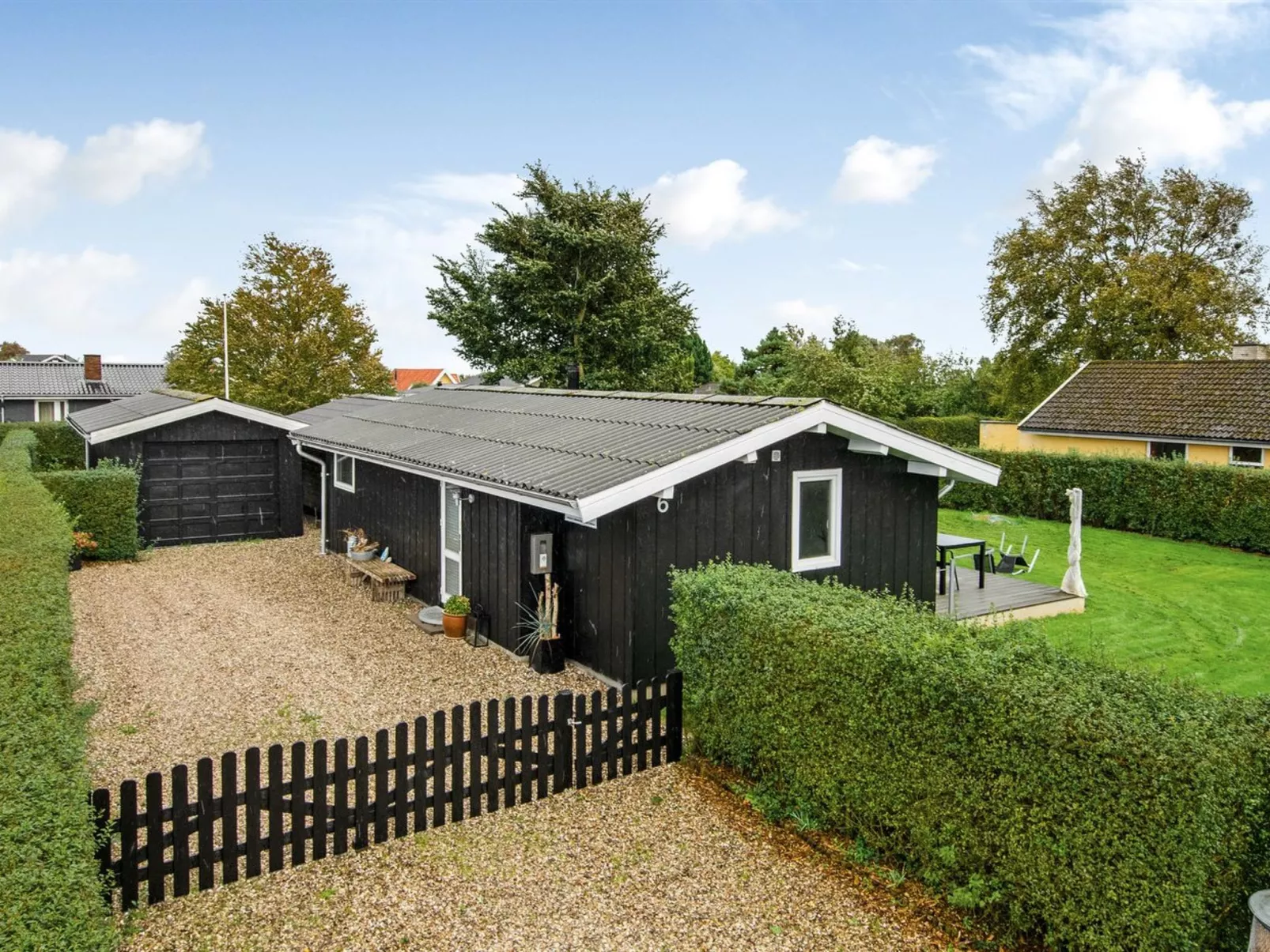 "Florina" - 700m from the sea-Draußen