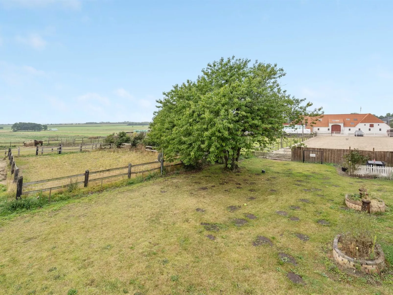 "Miko" - 19km from the sea