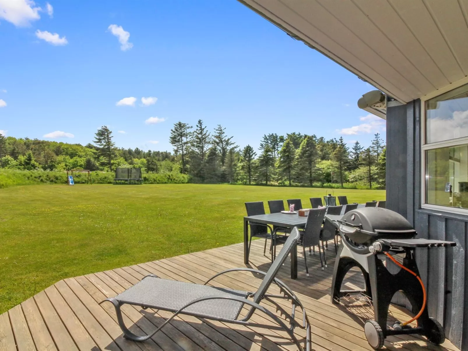 "Villads" - 1km from the sea