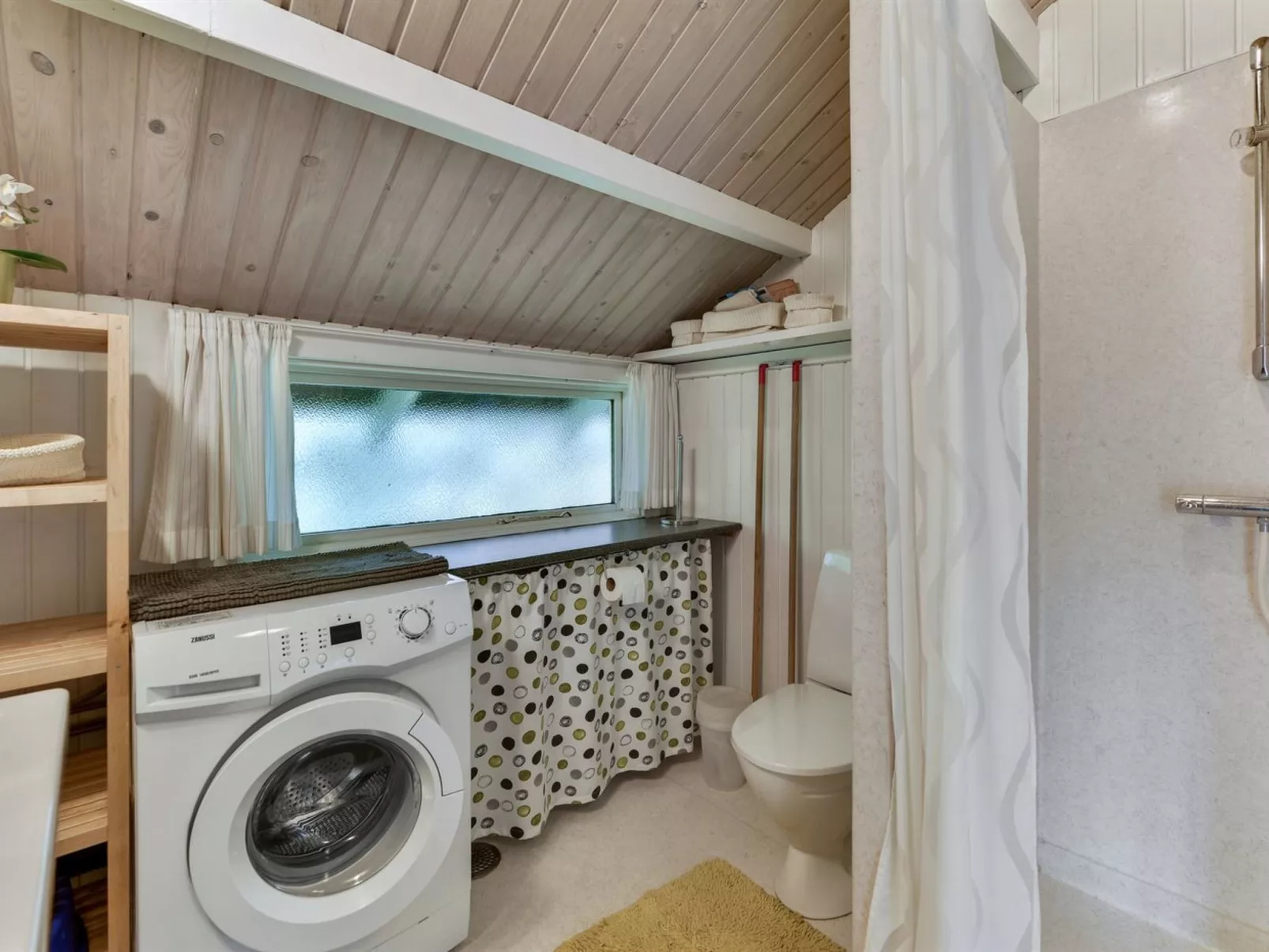 "Kylli" - 600m from the sea-Dedans