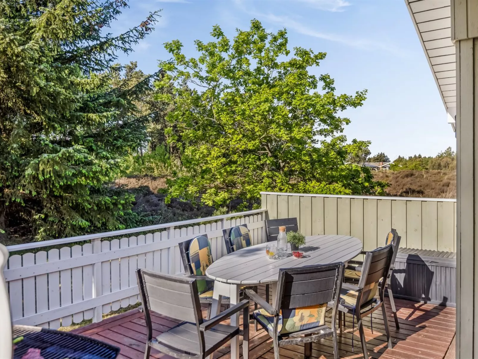 "Karlotta" - 2.2km from the sea