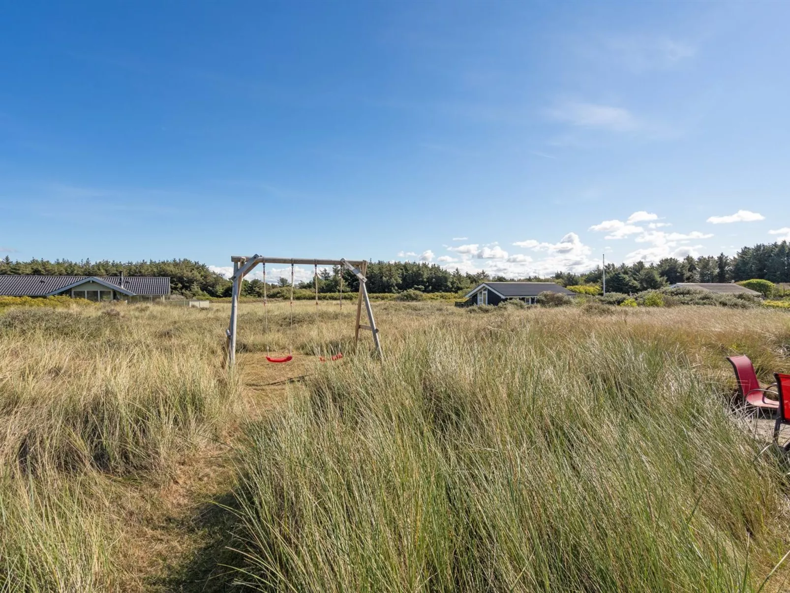 "Bertie" - 700m from the sea