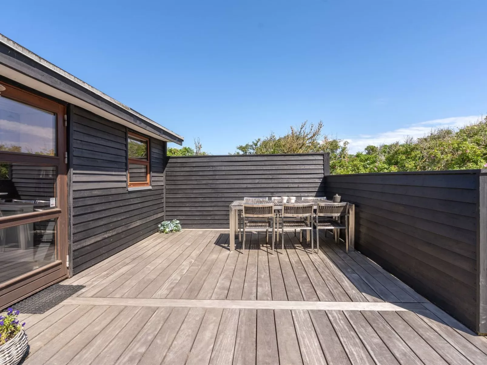 "Grubbe" - 600m from the sea