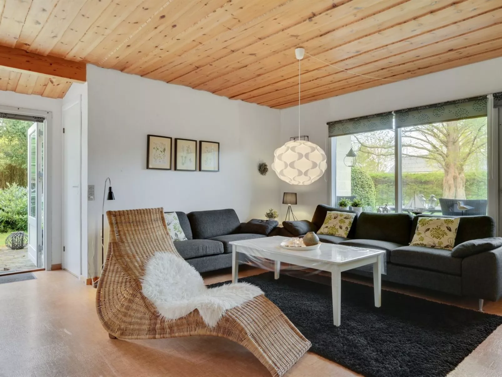 "Arnulf" - 400m from the sea-Dedans