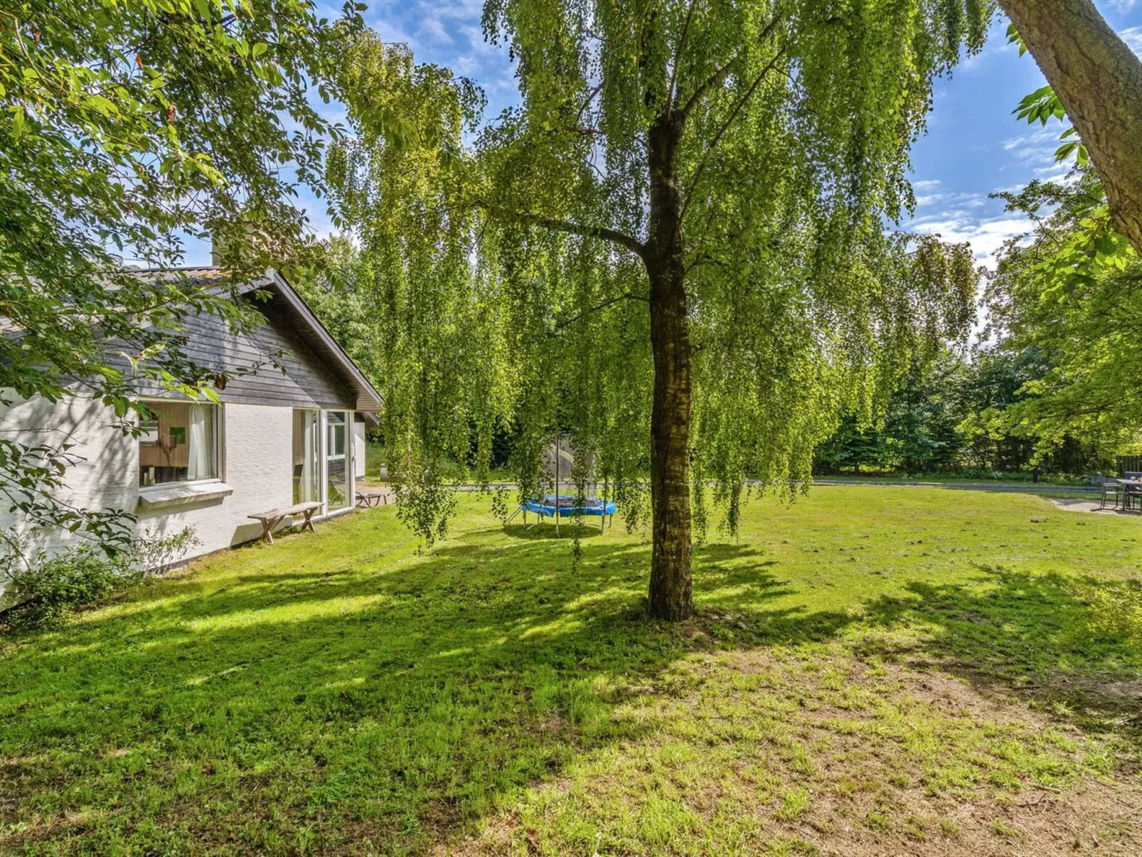 "Naumka" - 200m to the fjord