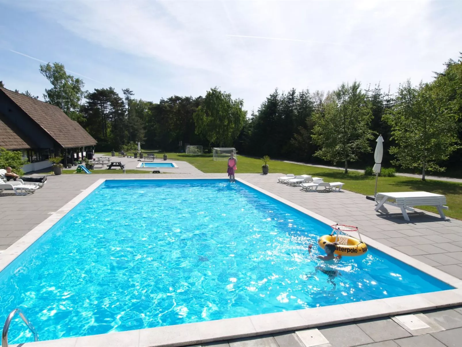 "Nis" - 200m from the sea-Draußen