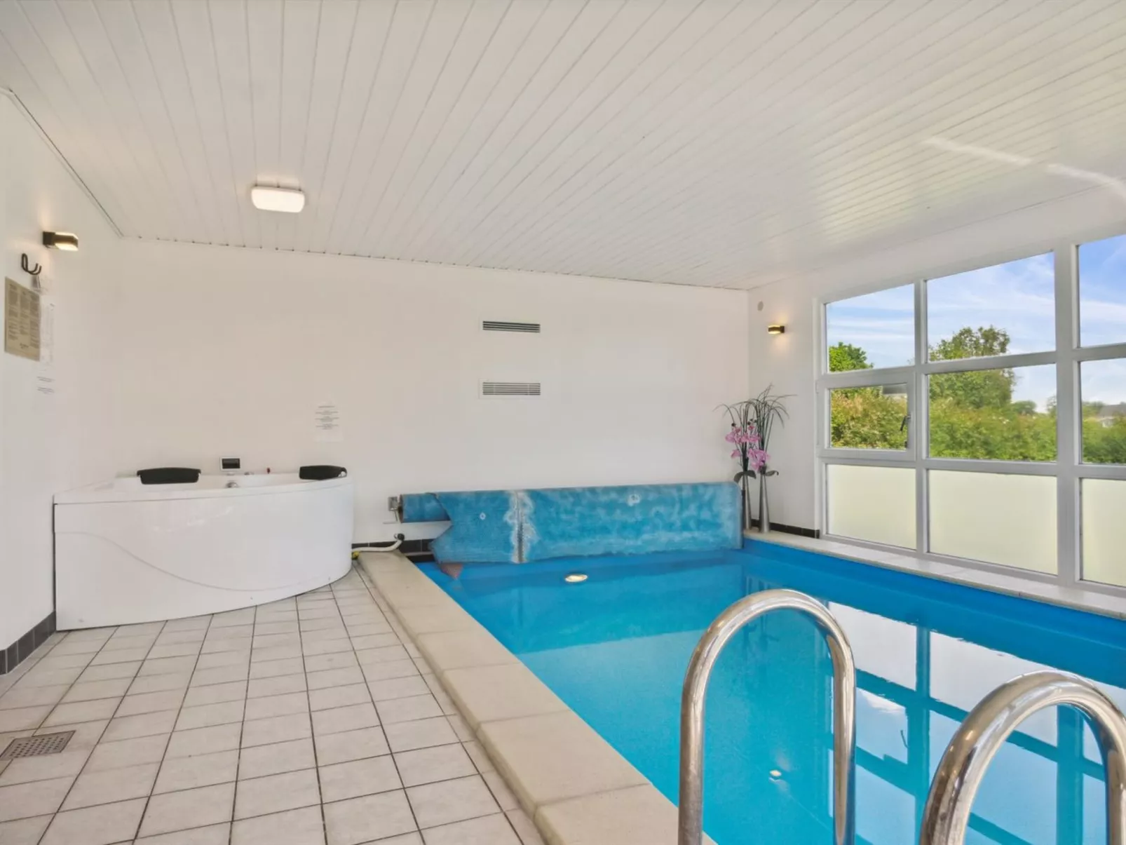 "Peder" - 950m from the sea