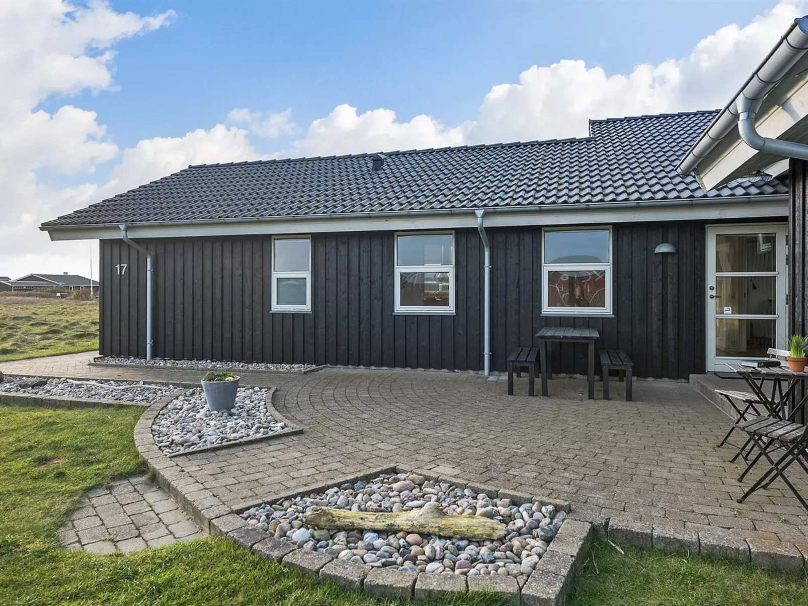 "Rodna" - 452m from the sea