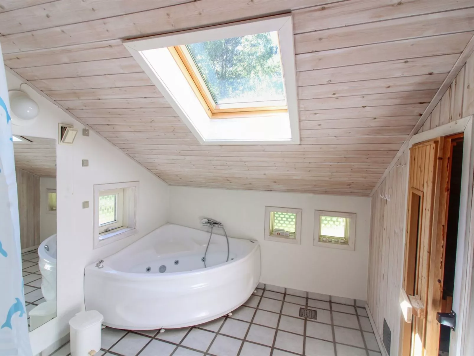 "Almira" - 1.2km from the sea