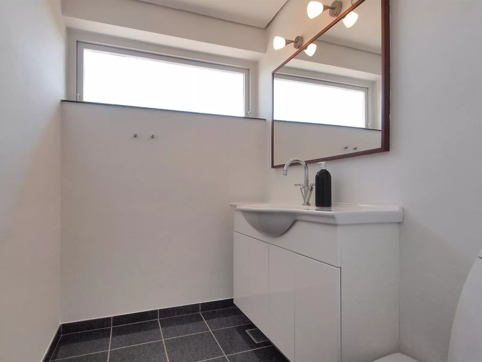 "Spase" - 250m to the fjord