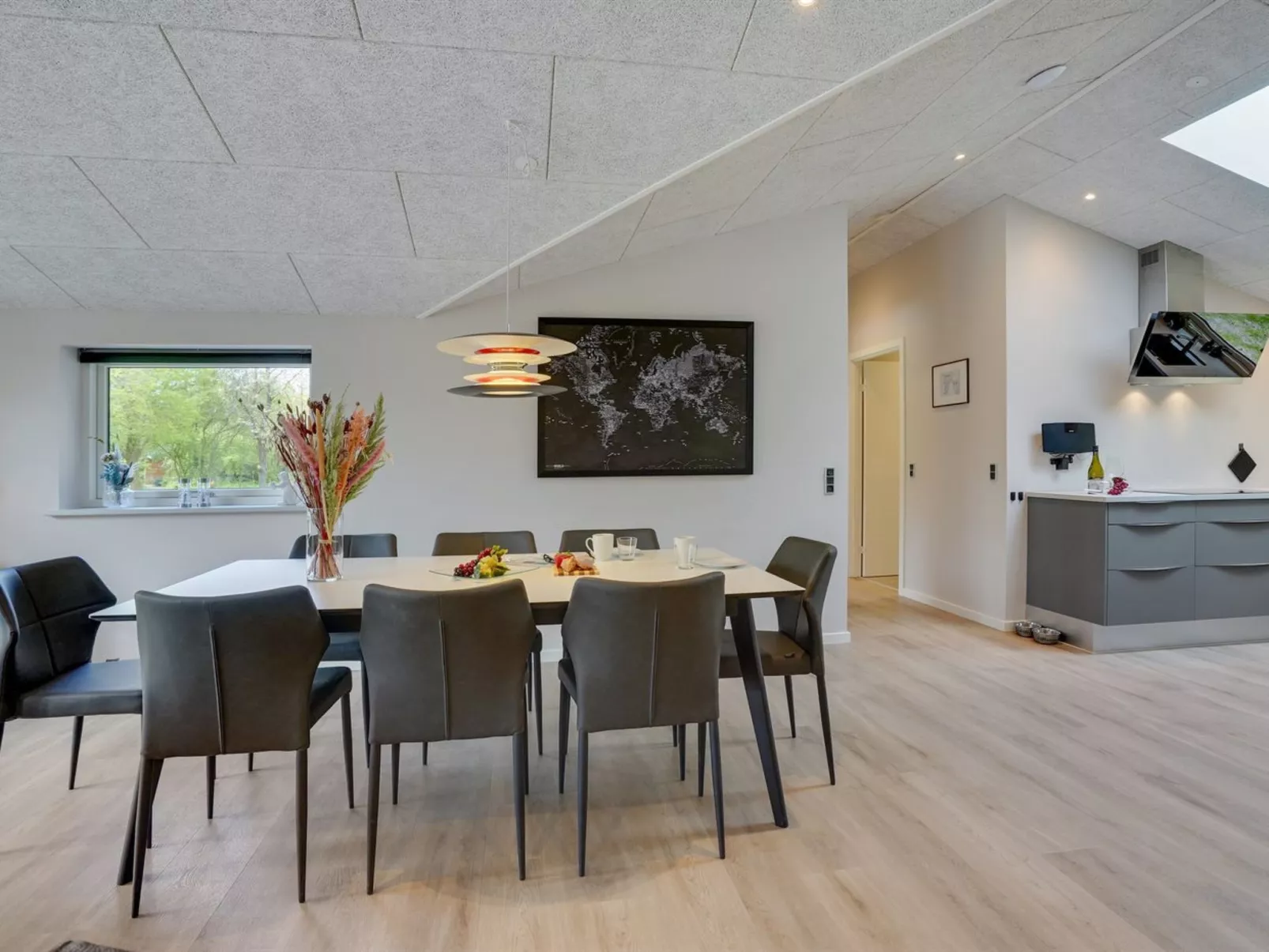 "Eylar" - 28km from the sea-Dedans