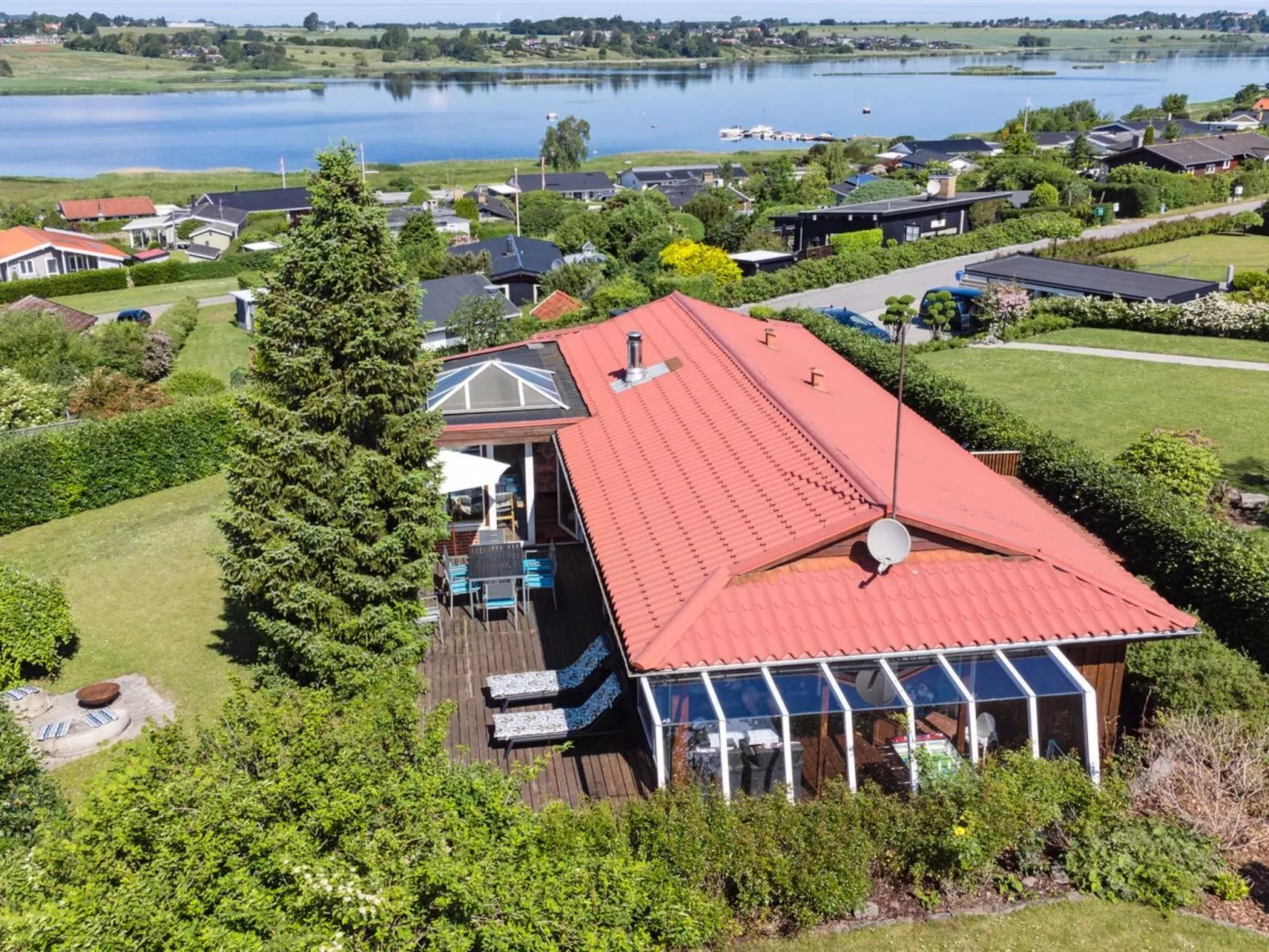 "Eleana" - 300m to the fjord