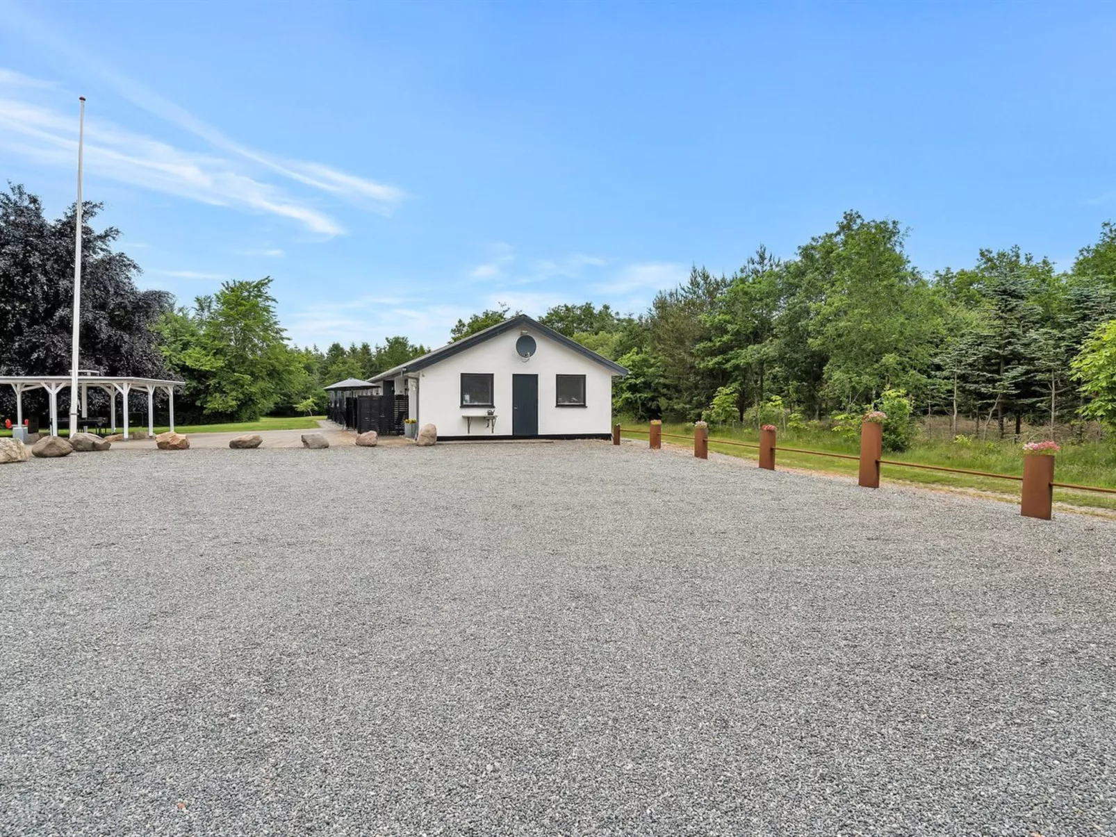 "Iida" - 20km from the sea