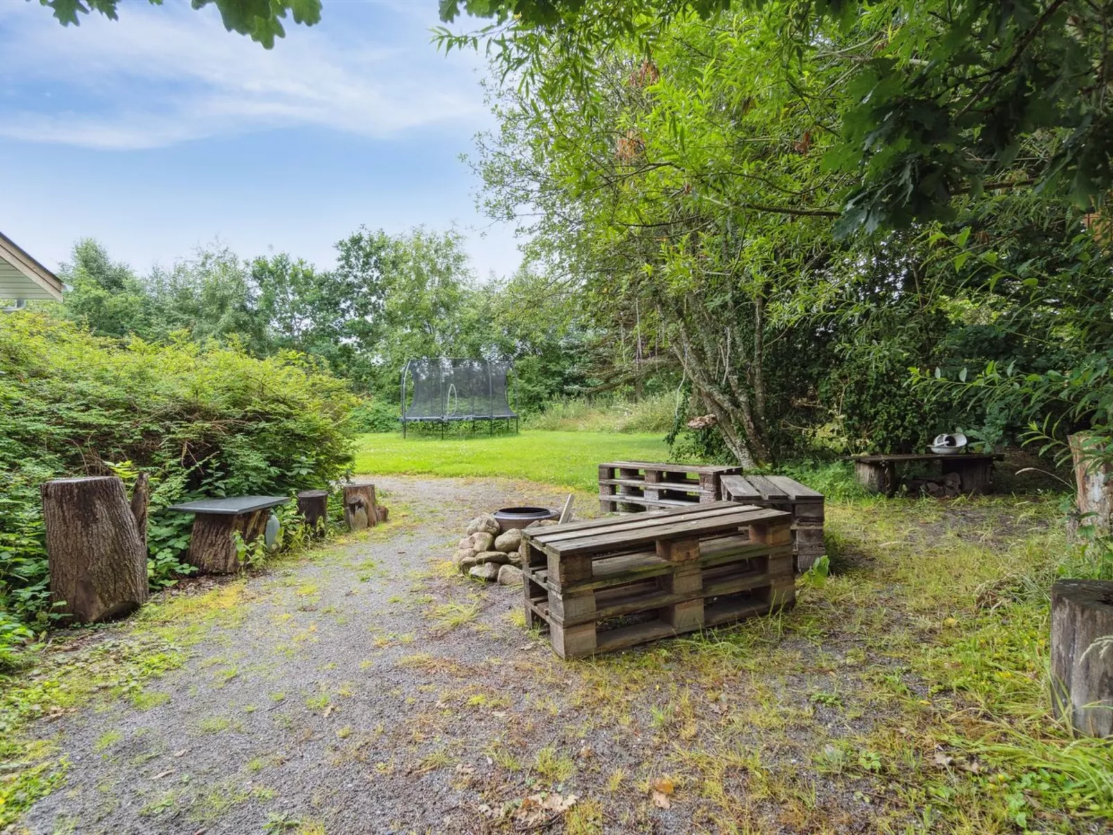 "Gunlög" - 1.3km from the sea