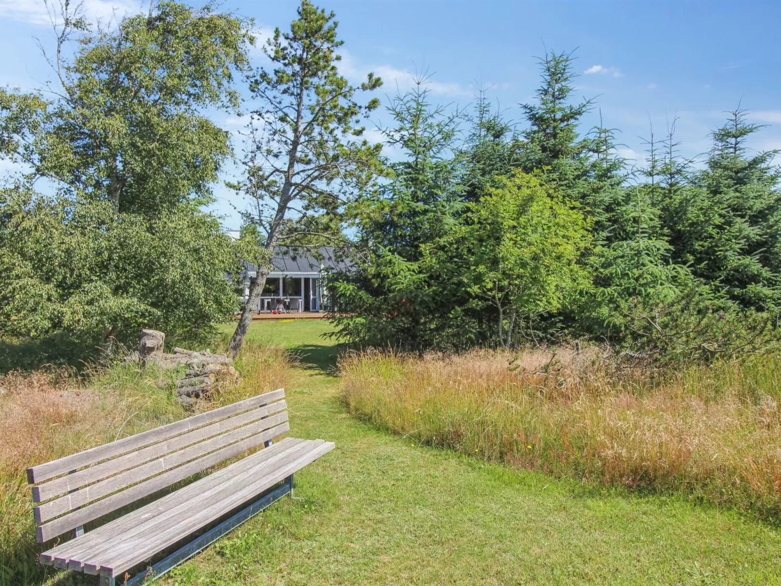 "Valda" - 1.5km from the sea-Draußen