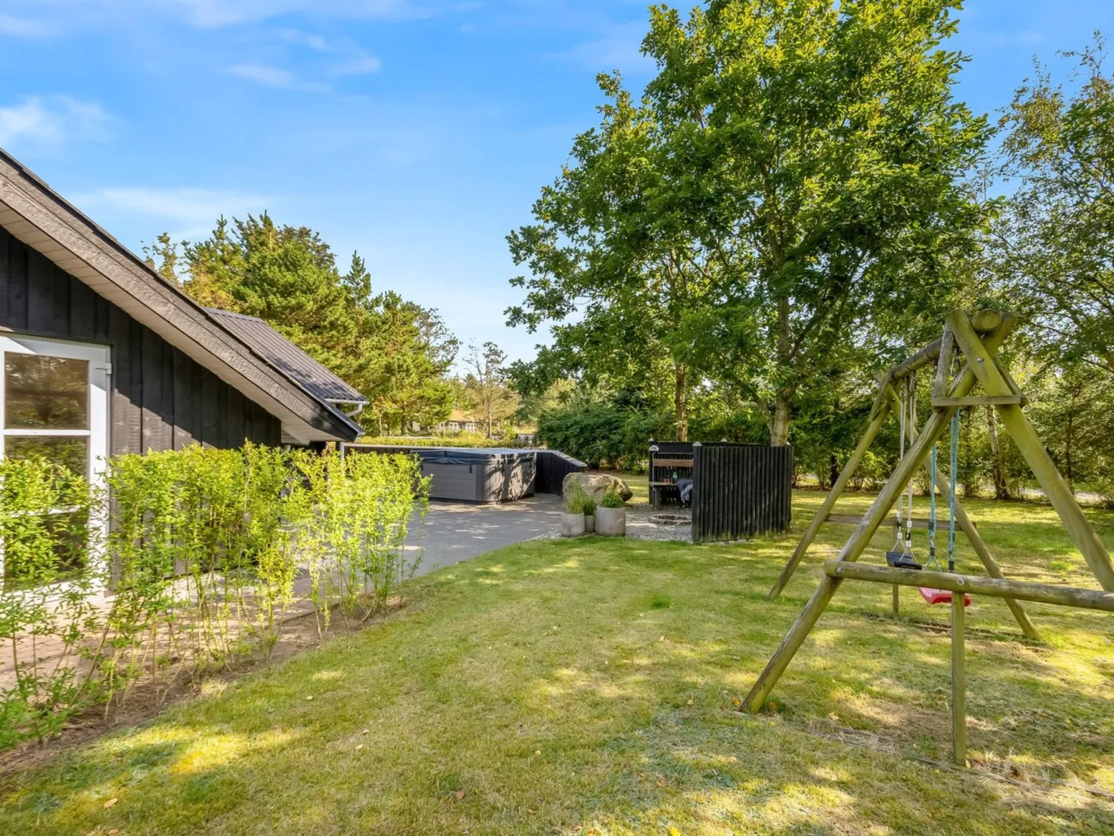 "Roska" - 1.3km from the sea