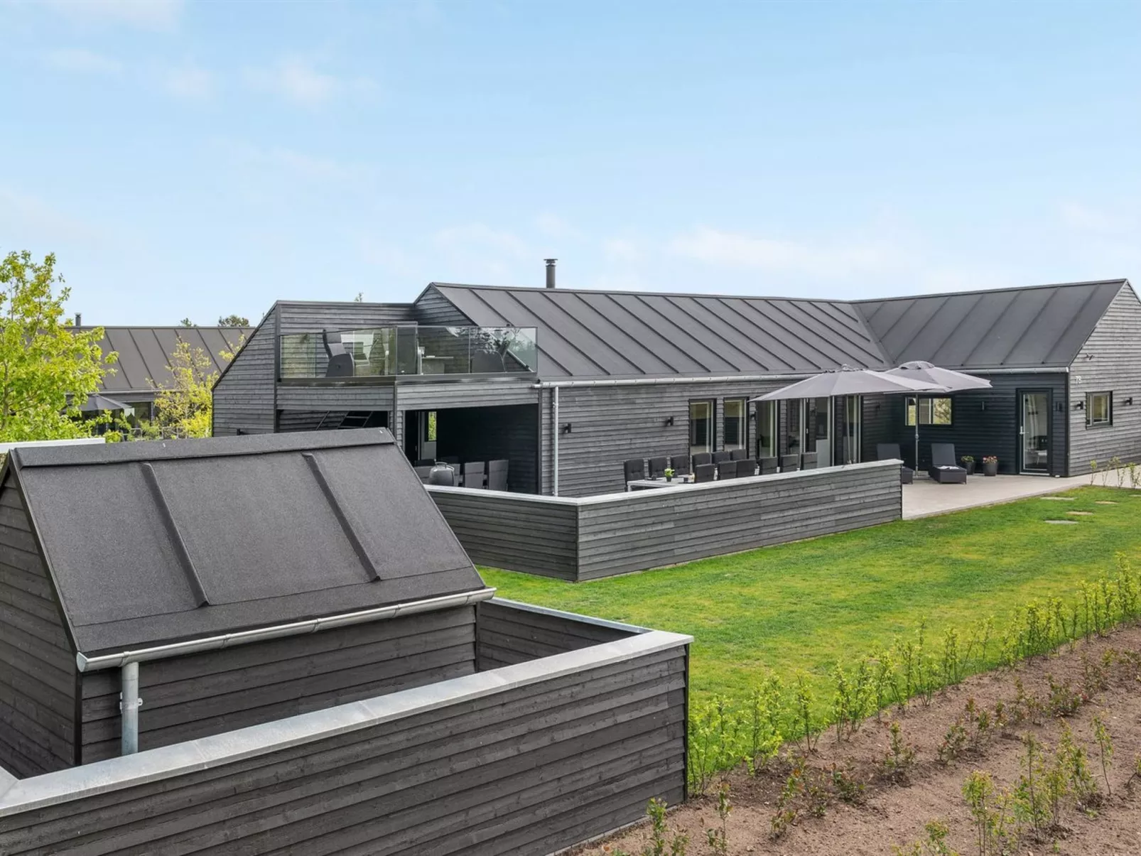 "Jonne" - 200m to the fjord