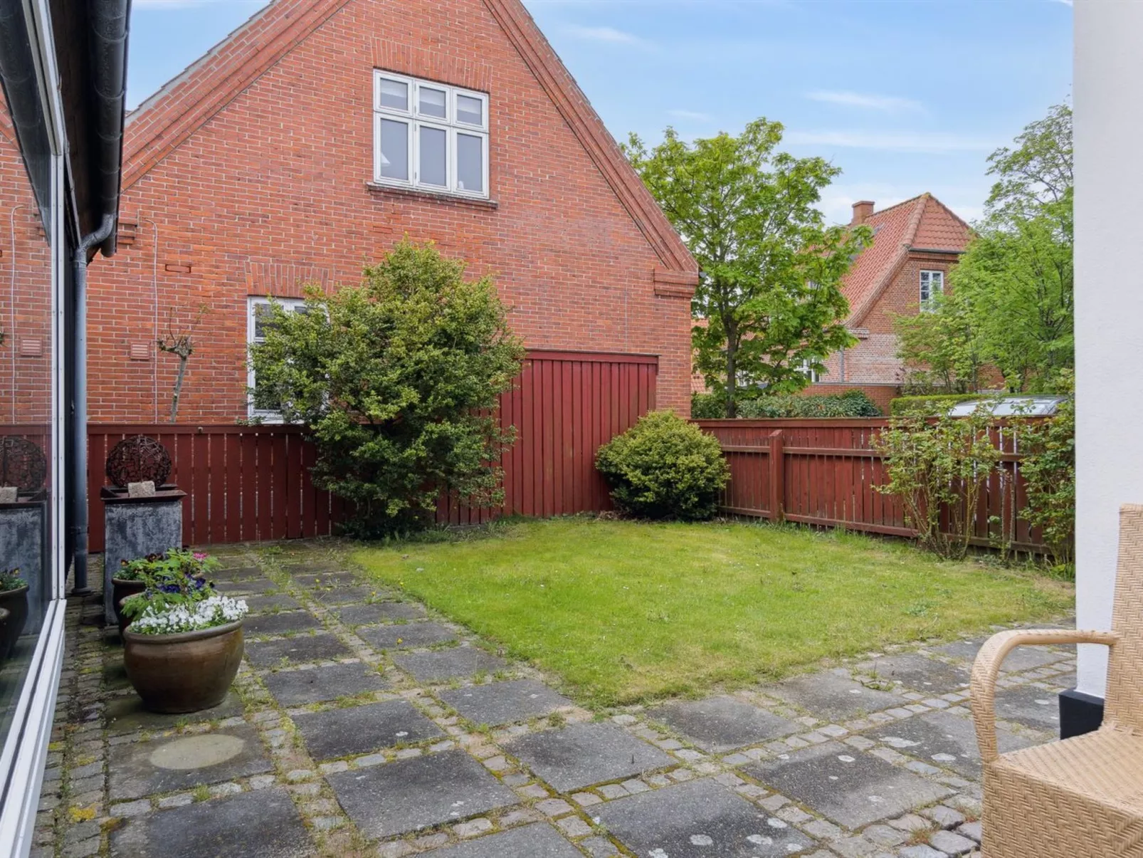 "Cordelia" - 1km from the sea