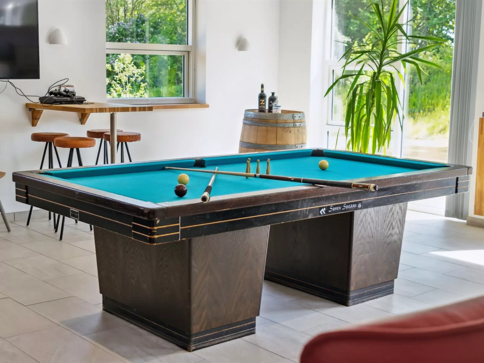 "Swarthovde" -  from the sea