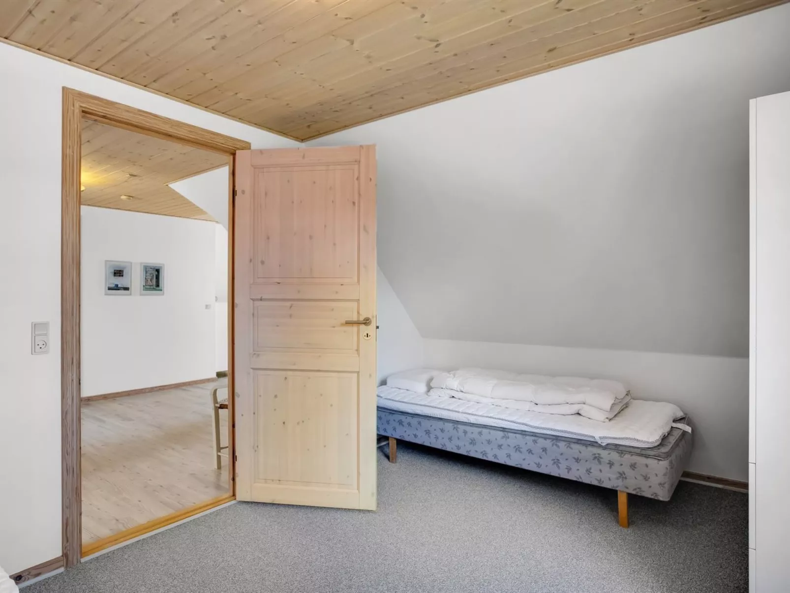 "Laila" - 1.2km from the sea