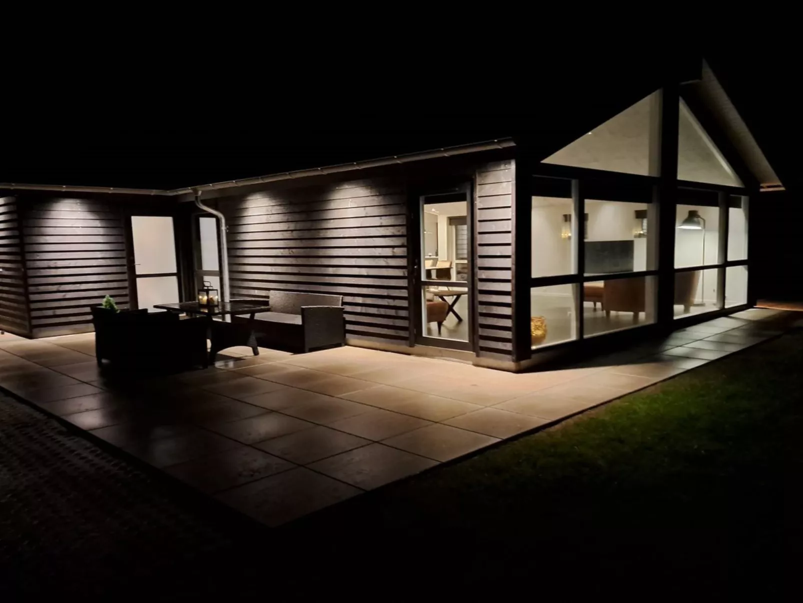 "Clare" - 100m from the sea-Draußen