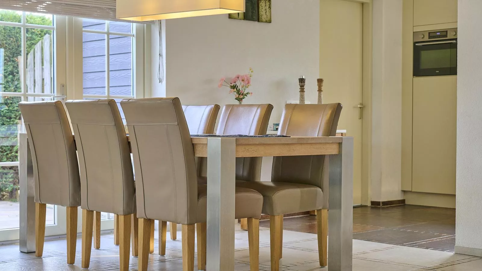 Villa Robinie-Dining room