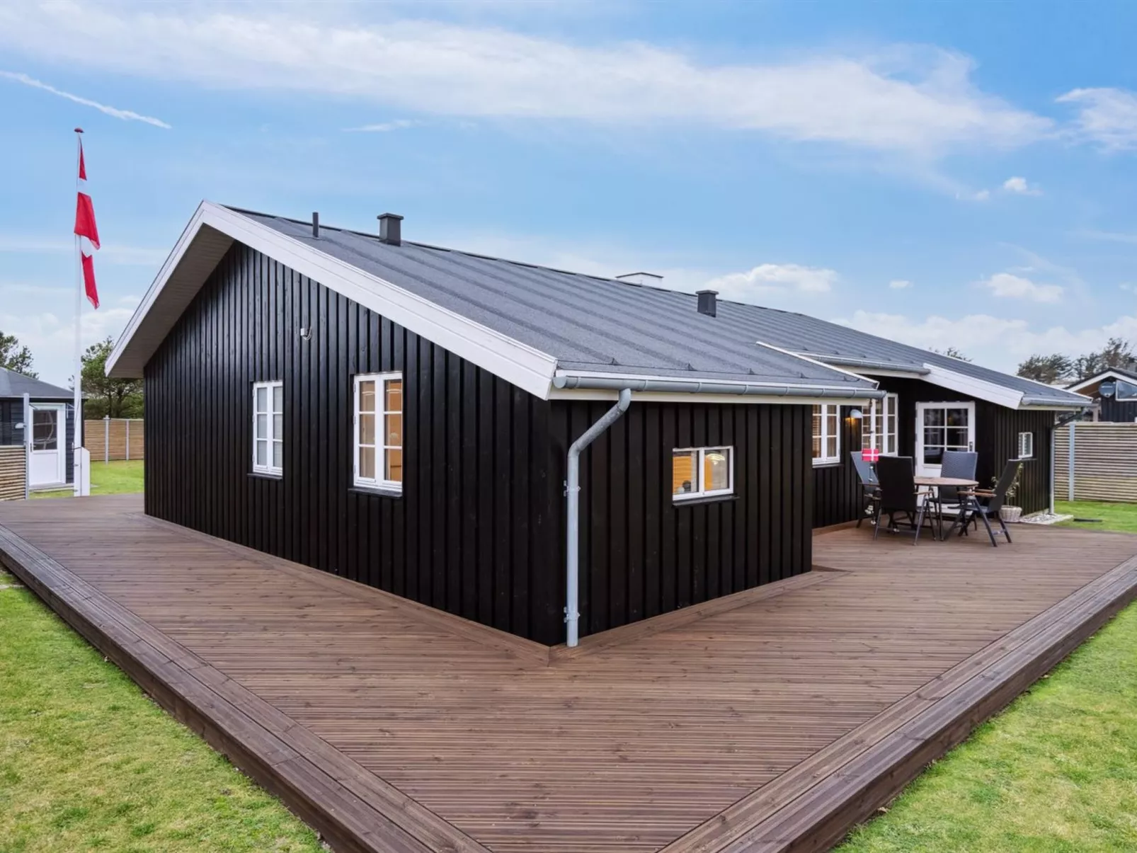 "Svante" - 600m from the sea