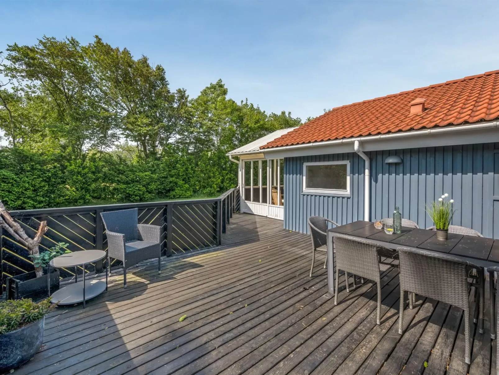 "Ingelis" - 150m to the fjord-Draußen