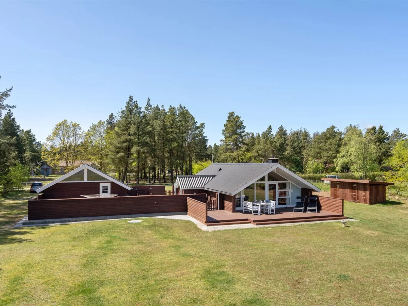 "Saila" - 500m to the fjord